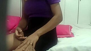 Mini skirt babe sucks yummy cock and gets all wet 😋💦