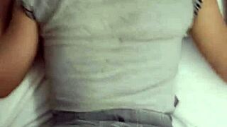 Me lleve a la puta colegiala al hotel frotando mi pene en sus nalgas ricas