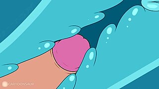 Pearl says, 'Take it all in my big ass!'