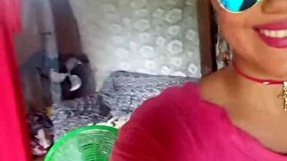 Teen Brazilian amateurs dancing funky moves in Portuguese style 😎