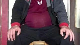 bisexual male asks what you'd do with swallow humiliation 😳