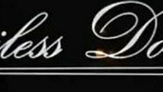 Mistress Zoe Makes Slave Clean Her Dirty Feet With Tongue