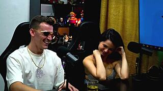 O Ruan Couldn't Resist Natasha Naturista's Kiss by the Sea!