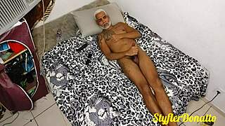 Maconheiro maaxputokarioca gets insanely horny after smoking and explodes with pleasure!