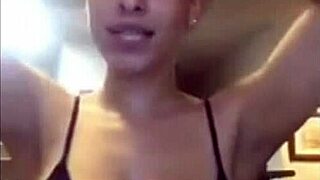 Kat Tetona Shows Off Her Big Tits