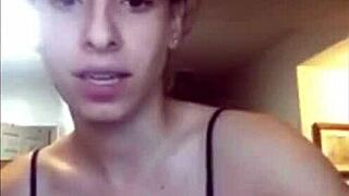 Kat Tetona Shows Off Her Big Tits