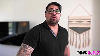 inked babe with big tits nailed by muscular dude 😈