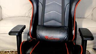 Cam girl drips grool with vibrator toys