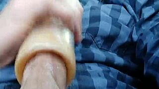 Does the sex machine make cum fly like a blender?