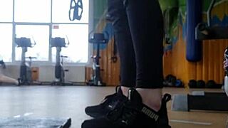 i watch young 18+ babe shake ass in gym