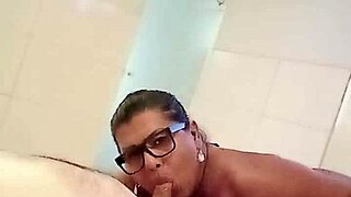 How I Love Sucking Chubby Asses With Blowjob And Crossdressing