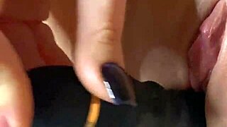 my favorite toy made me orgasm with close up pussy moaning 😩