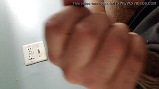 I'm jerking off for a big cumshot