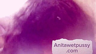 watch me finger my hairy pussy here?