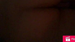 Amateur busty girl shows off her assets 😍