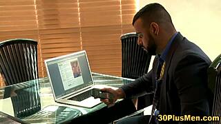 Bear Enjoys High Definition Cumshot Scene