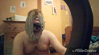 gay guy masturbates his big ass in detailed scene