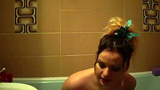 Fat and BBW ladies in the bath