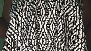 Twerking Naked on Beach Feels So Fun