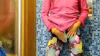 Pee In My Training Leggings While Masturbating At The Gym And Shower
