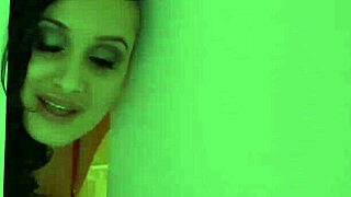 Big booty babe receives a facial in high definition