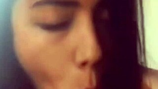 Amateur guy's intense homemade blowjob with Colombian amateur