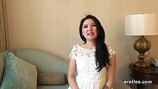 Amateur German babe masturbates in the bedroom