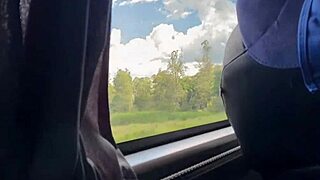 tesão durante viagem de ônibus rj sp flashing blonde milf