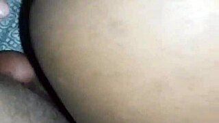 Amateur moms show off their curvy behinds