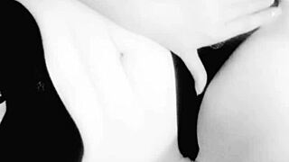 Hey, Wanna See Me Fuck With Dildos And Toys Up Close?