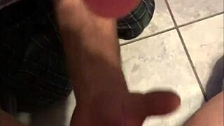 bbw becky gets her pussy licked in the kitchen and squirts