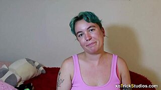Thick and big tits Olivia in a steamy strip trivia game
