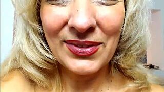 Wow! Webcam Mature With Saggy Tits Shows It All!