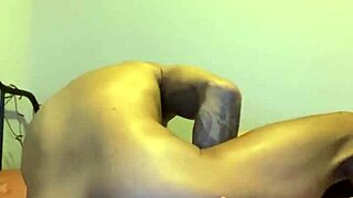 Ella's sexy ass gets a deep licking and rimming