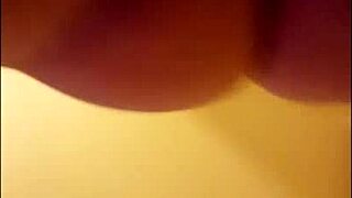 Amateur Begs For Cum Inside Her