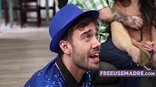 Football freeuse parties where angelina moon and slimthick vic get fucked.