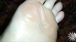 Pour oil on my feet and jerk off to them