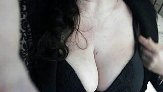 Tutto Naturale - Featuring Big Natural Tits And Boobs In Amateur Scenes.
