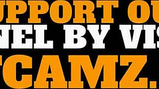 Lesbian duo worships dirty feet with dildo on webcam