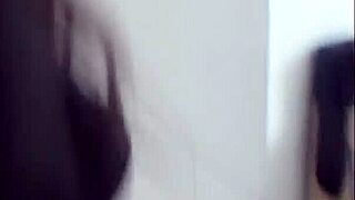 Melanie Pays Mechanic With Anal