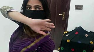 Sobia Nasir Performs Live Nude Sexy Dance