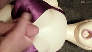 Handjob fun with dolly and cumshot 😊