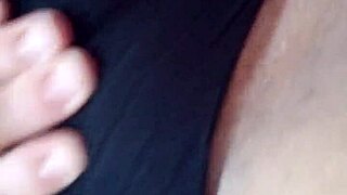 The delightful Gostosa indulges in self-pleasure before reaching climax