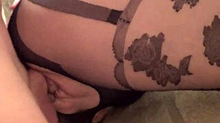 Going full nylon for a creampie in leggings