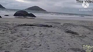 Wow! Tattooed Moreno Pounds Blonde Fada Mel on São Paulo Beach