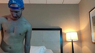 Sexy petite woman gets fucked hard 😏