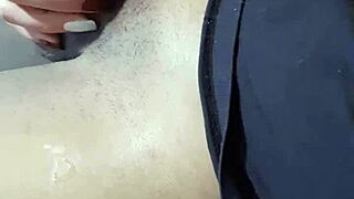 fodendo o cuz�o e gozando dentro do rabo 😏