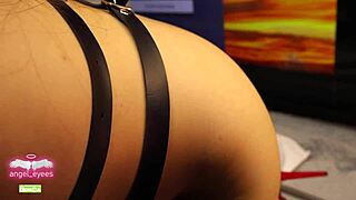 horny latina milf cums hard on her pussy