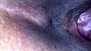 कैजुअल मंडे सेक्स क्यूट 18-ईयर-ओल्ड के साथ बिग नेचुरल टिट्स शोइंग हॉट एकशन में