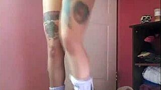 Darlin Davne plays with her pussy and dildo, adds blowjob bonus.